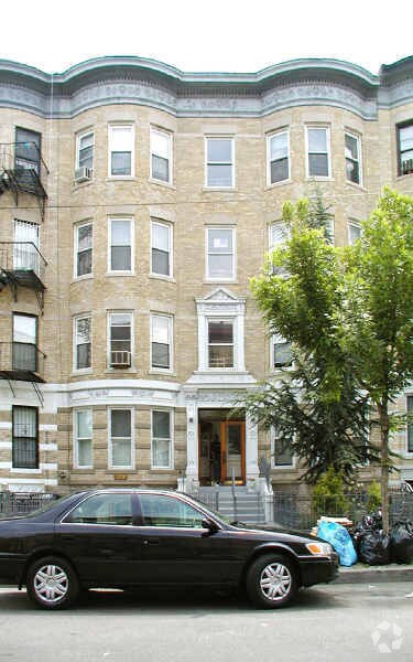 Primary Photo - 1054 Bergen Street