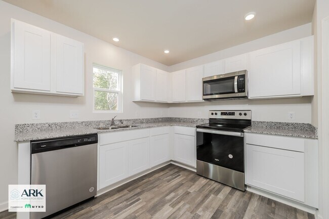 Foto del edificio - 6327 Century Ln
