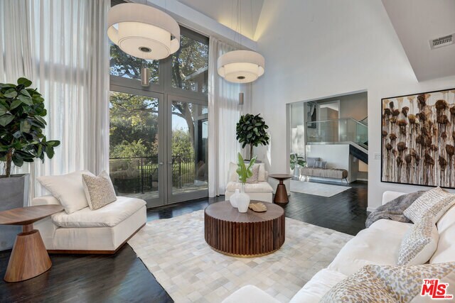 Foto del edificio - 9653 Oak Pass Rd