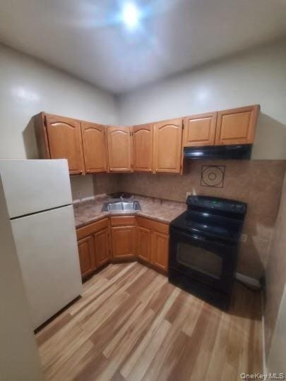 Primary Photo - 9 Somers St