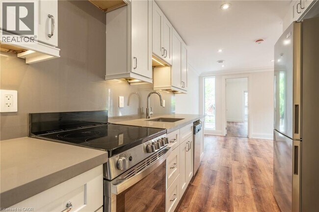 Photo du bâtiment - 91 WELLINGTON St