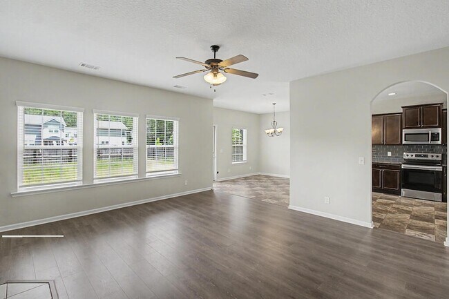 Building Photo - 16 Cassels Ct