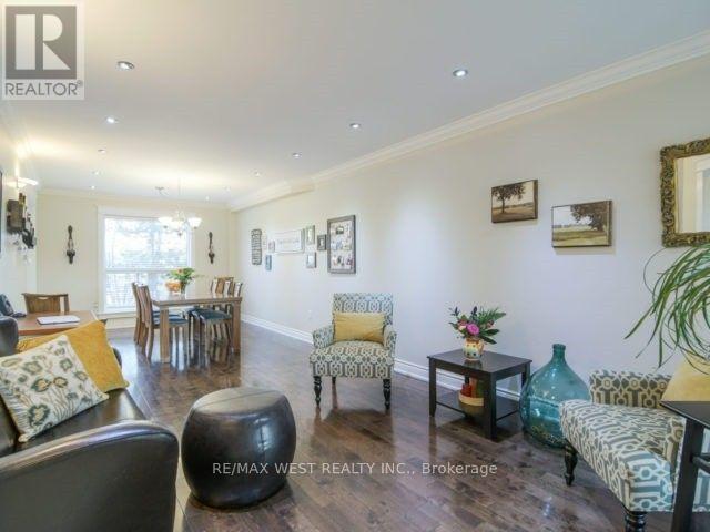 Photo du bâtiment - 75 Forestgrove Cir