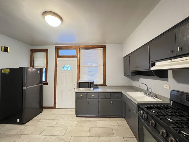 Building Photo - 2558 W Lithuanian Plaza Ct