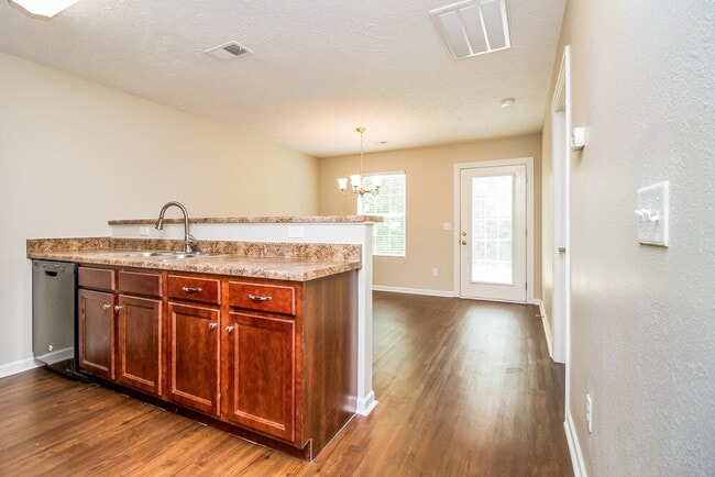 Building Photo - 1528 Passage Dr