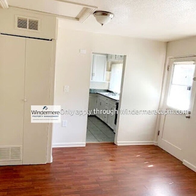 Foto del edificio - Spacious Halfplex in Carmichael - Availabl...
