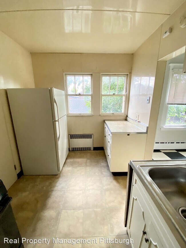 Building Photo - 3 br, 2 bath House - 6116 Stanton Ave