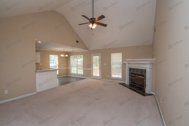 Building Photo - 3 Bed/2 Bath For Lease in Pamir Place