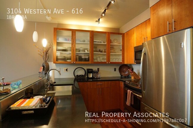 Building Photo - Beautiful Downtown One Bedroom Condo in Be...