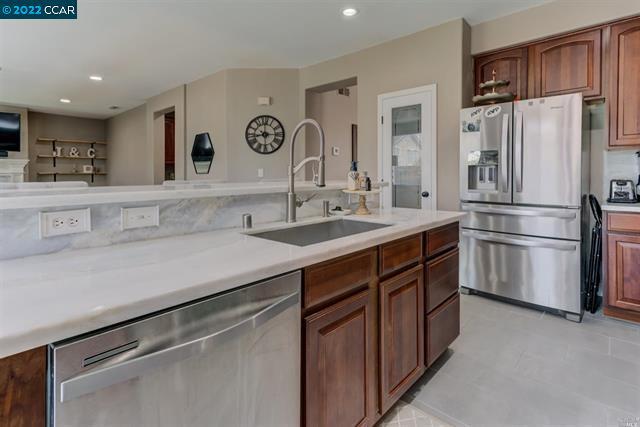 Building Photo - 1229 Swan Lake Dr
