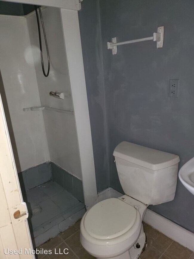 Building Photo - 5 br, 3 bath House - 1049 Kojains Place
