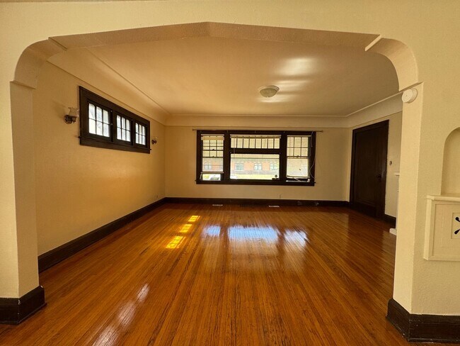 Foto del edificio - 3334 N Penn Ave