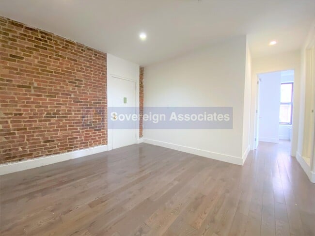 Building Photo - 2 St Nicholas Terrace