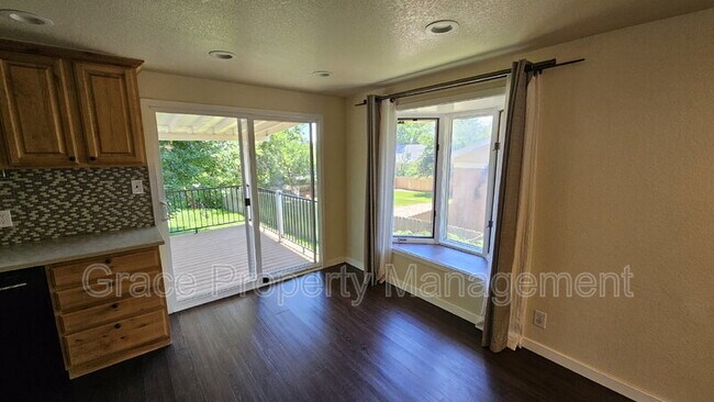 Foto del edificio - 10928 Patterson Ct