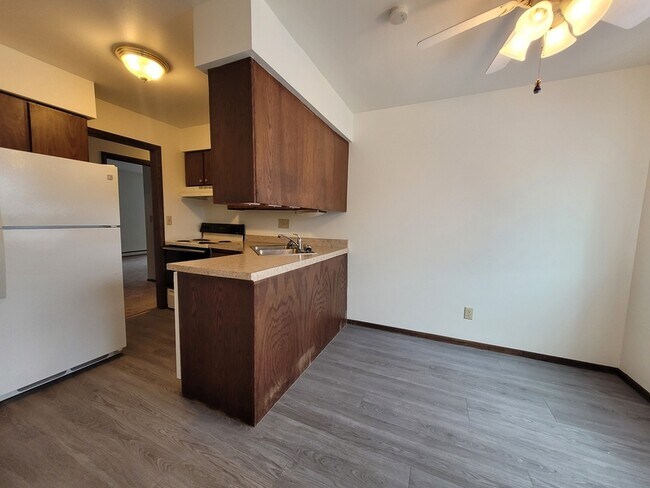 Foto del edificio - 927 Louise St