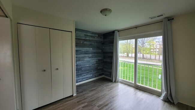 Dormitorio dos - 1675 Cedarwood Dr