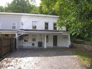 Building Photo - 649 Halsey Ave