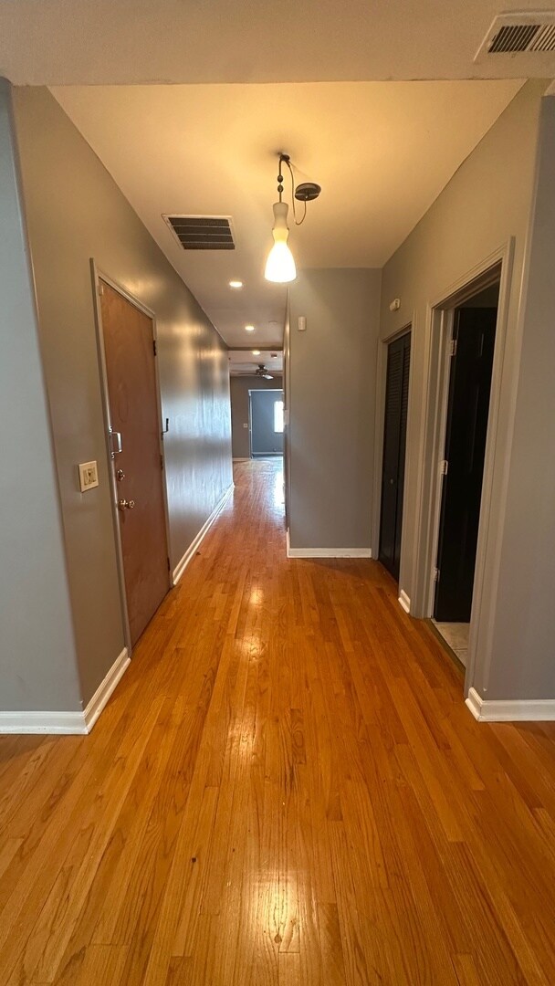 Foto del edificio - 6714 S Chappel Ave