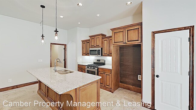 Building Photo - 4 br, 2 bath House - 1205 N Nature Way