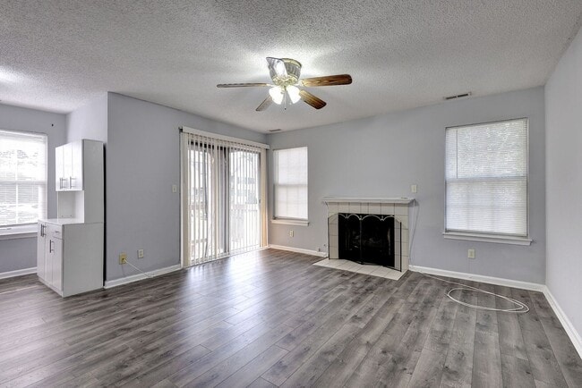 Building Photo - 12928 Daybreak Cir