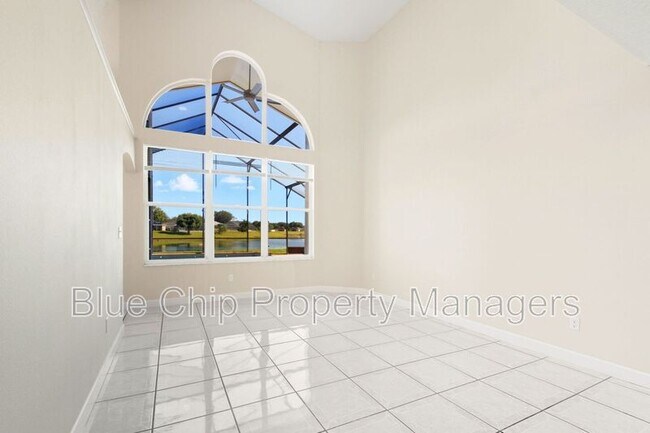 Foto del edificio - 12630 Lakebrook Dr