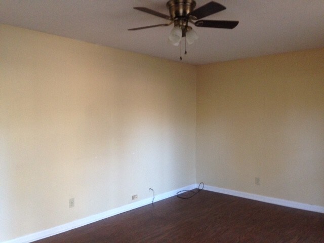 Building Photo - 423 Lakeview Ave