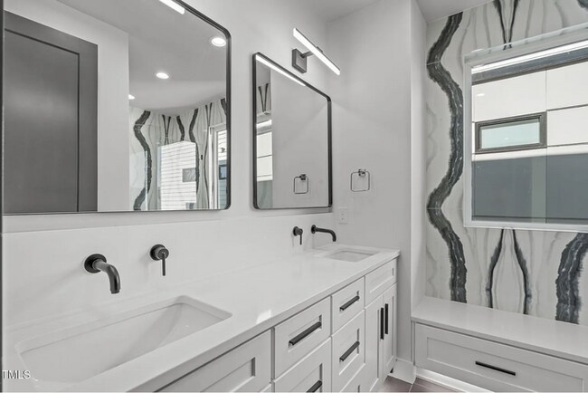 Building Photo - Build Equity While Leasing - Lease and Own...