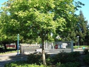 Building Photo - 1920 Lazzini Ave