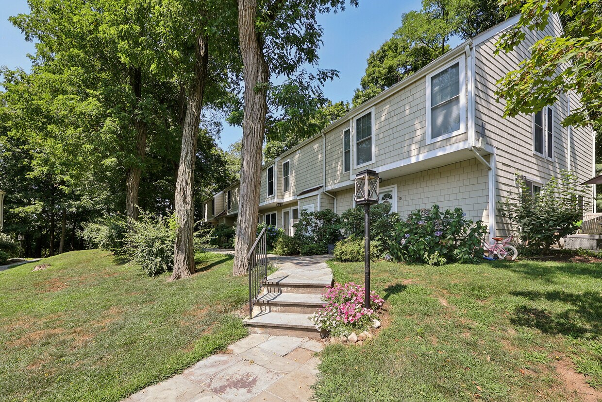 Foto principal - 251 Weaver St