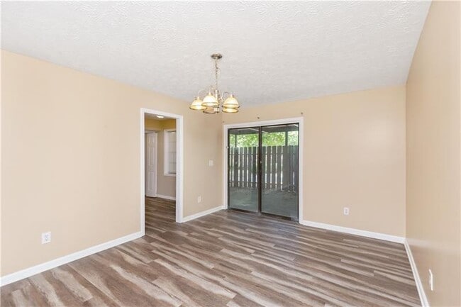 Building Photo - 375 Winding River Dr