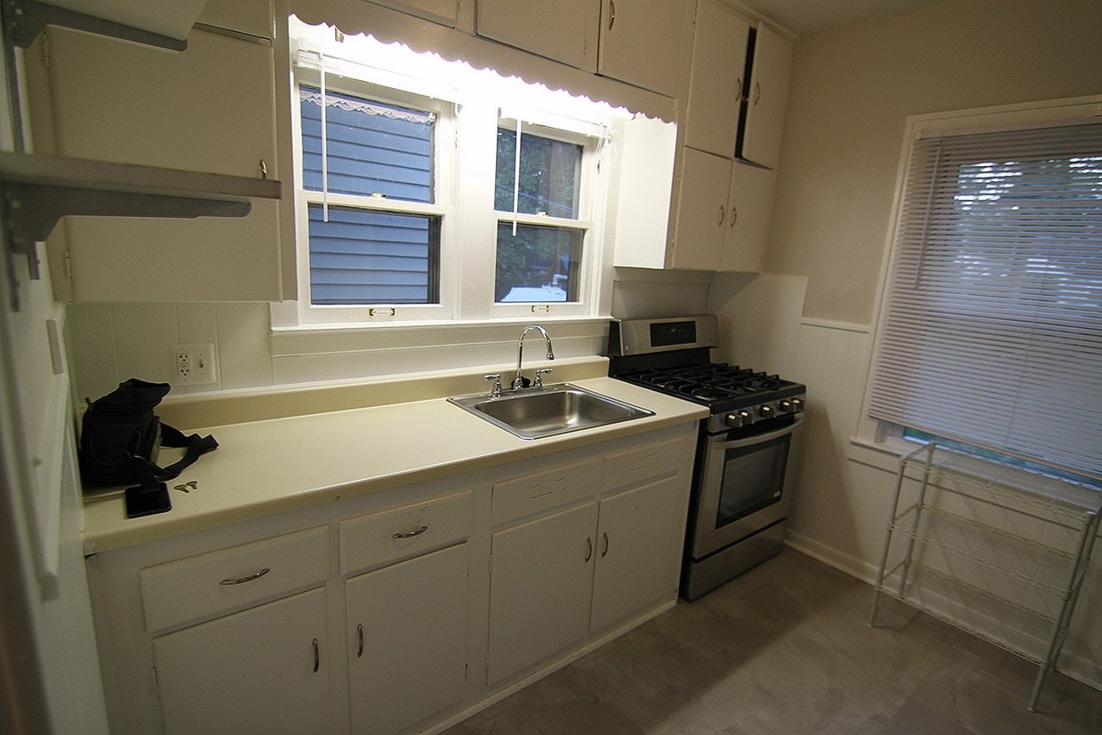 456 E Lewiston Ave Unit A, Ferndale, MI 48220 Condo for Rent in