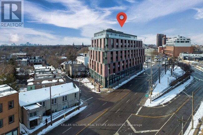 Building Photo - 2625-2625 Dundas St W