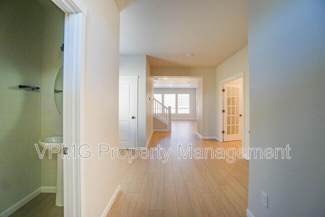 Foto del edificio - 18300 NE 14th St