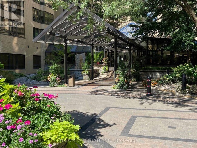 Photo du bâtiment - 195 St Patrick St