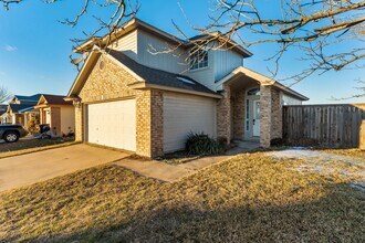 Building Photo - 2313 Garrett Dr