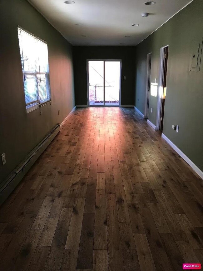 Building Photo - 14 Lincoln St