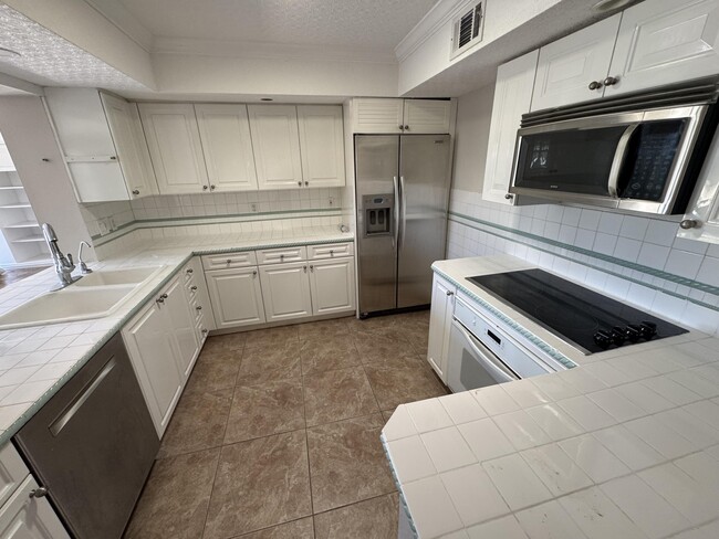 Foto del edificio - 349 NE 31st St