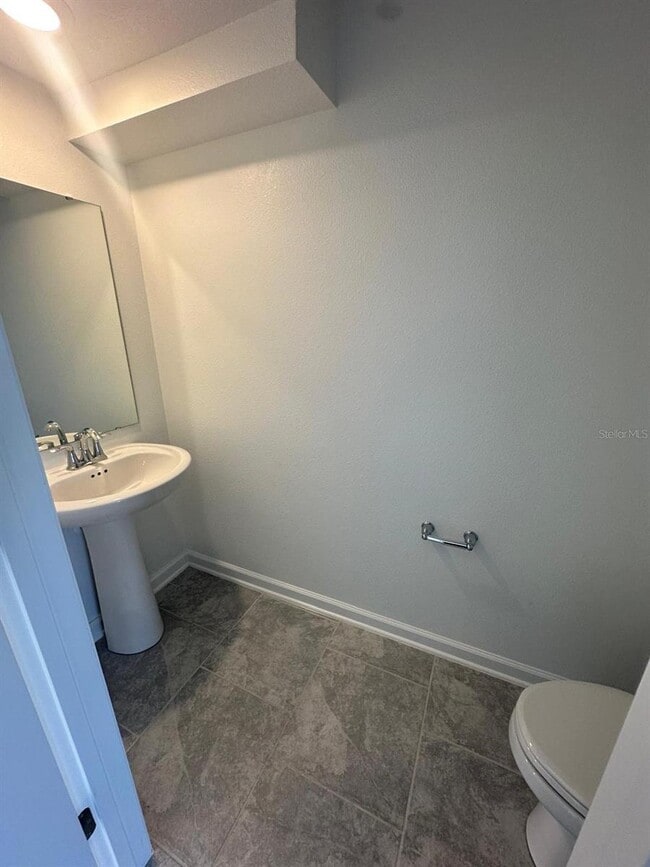 Foto del edificio - 2772 Pierr St