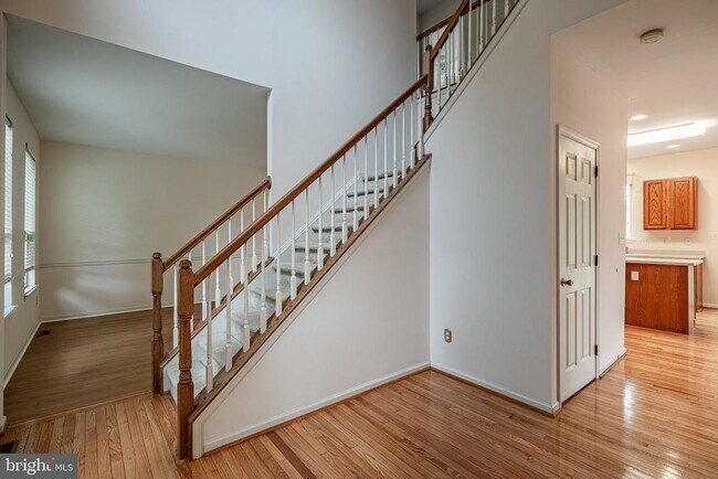 Foto del edificio - 129 Spur Ln
