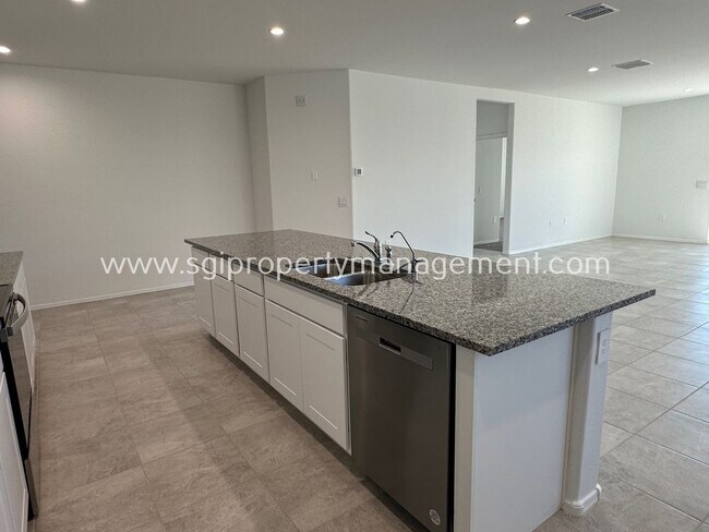 Building Photo - 2023 brand new DR Horton home in Casa Grande