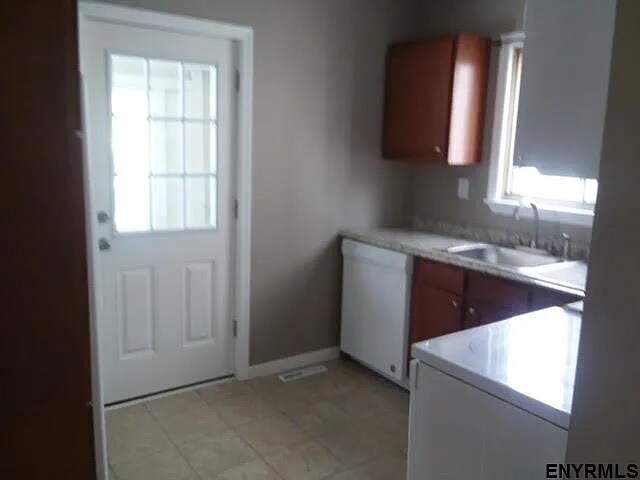 Foto del edificio - 2025 Neil St