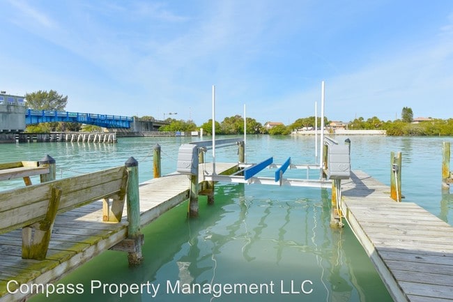 Building Photo - 109 Bayshore Rd