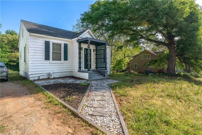 Foto del edificio - 1035 Astor Ave SW