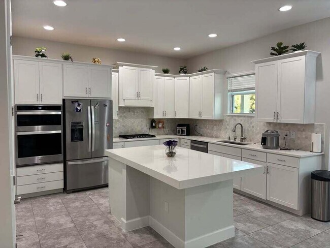 Foto del edificio - 15134 Cameo Ct