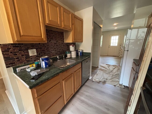 Foto del edificio - 3 Bedroom Semidetached Home