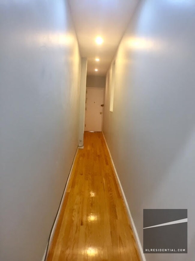 Building Photo - 3112 42nd St