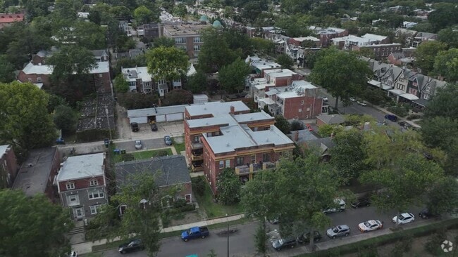  - 414 N Sheppard St