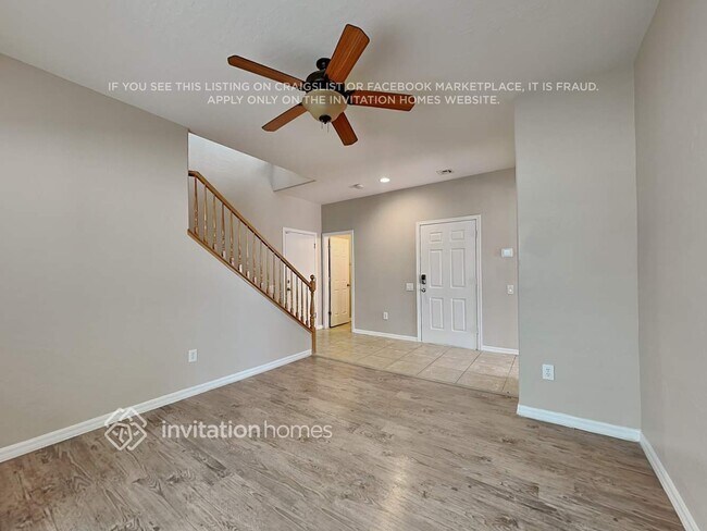 Foto del edificio - 6833 Babbler St