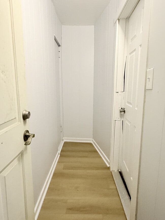 Photo du bâtiment - 1011 Albert Rd