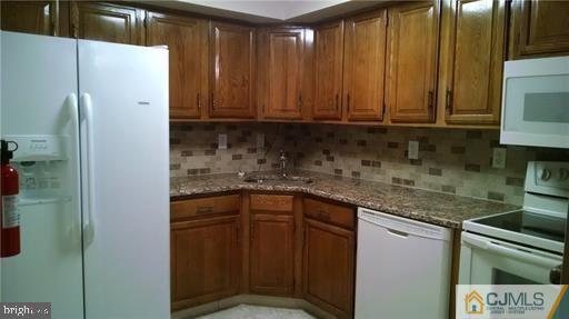 Building Photo - 620 Aspen Dr